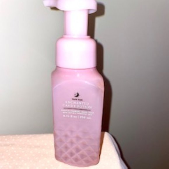 NWT 5 Halloween Soaps - Picture 3 of 8